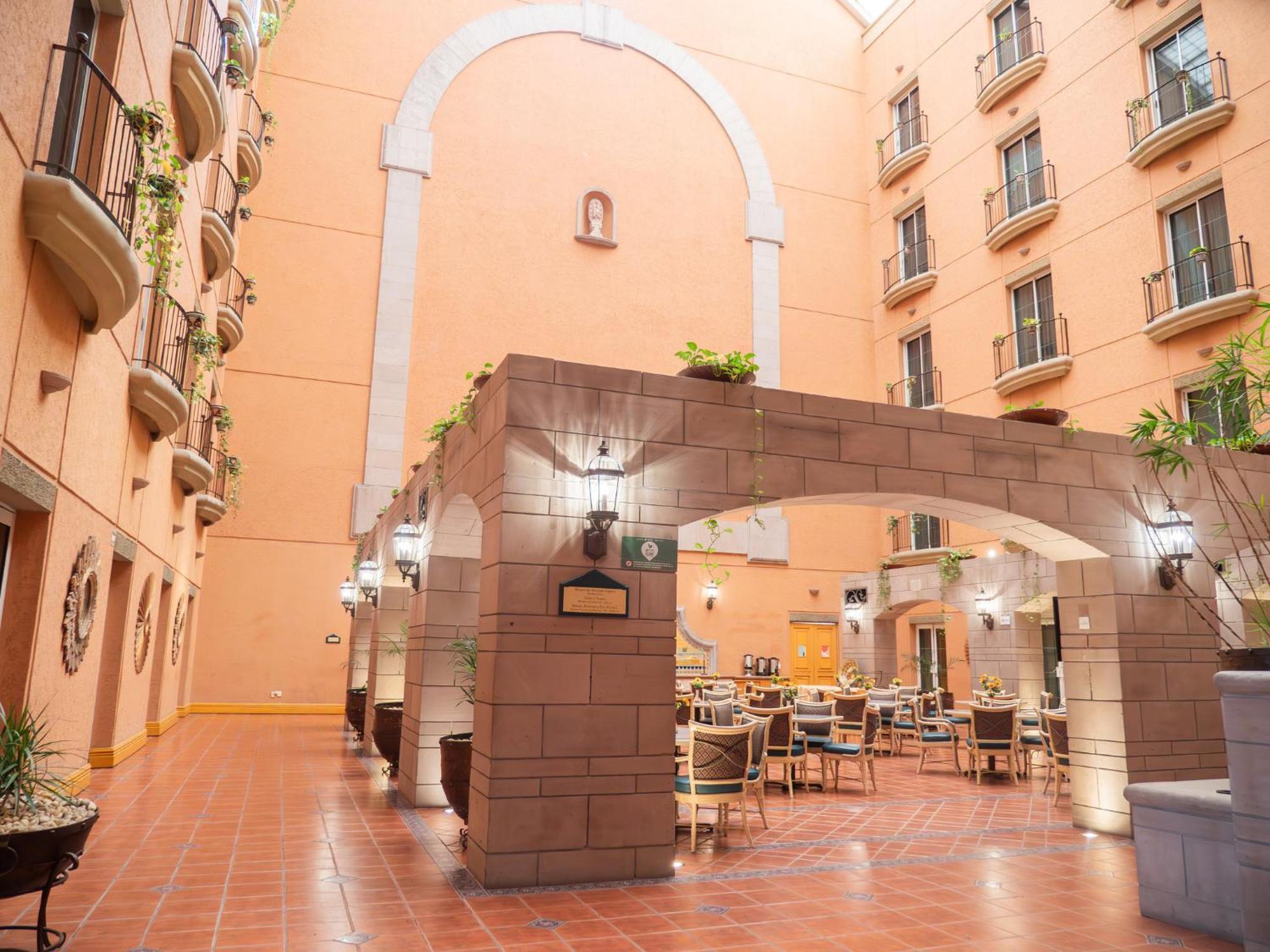 Holiday Inn Express Silao-Aeropuerto Bajio By Ihg מראה חיצוני תמונה