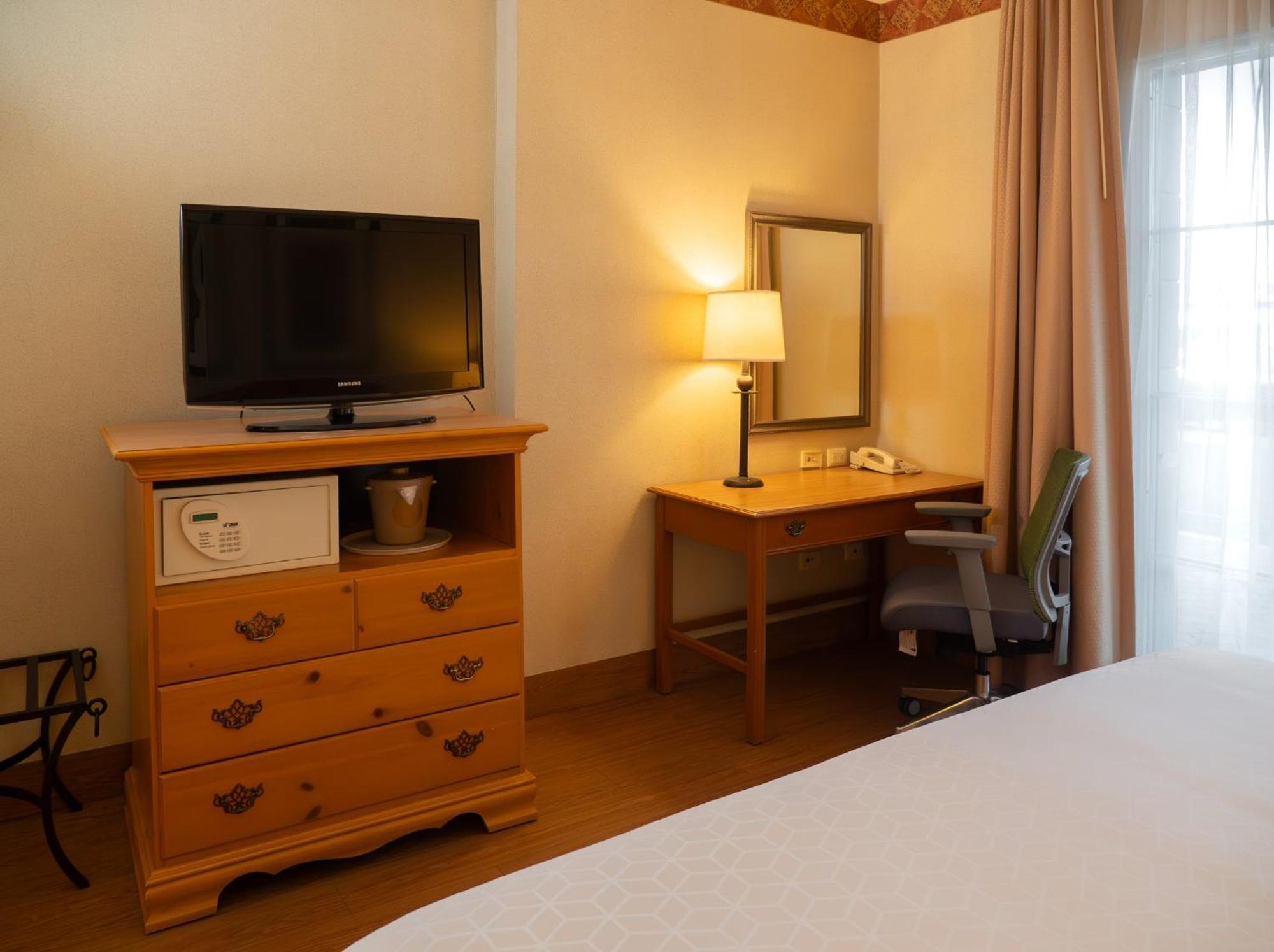 Holiday Inn Express Silao-Aeropuerto Bajio By Ihg מראה חיצוני תמונה