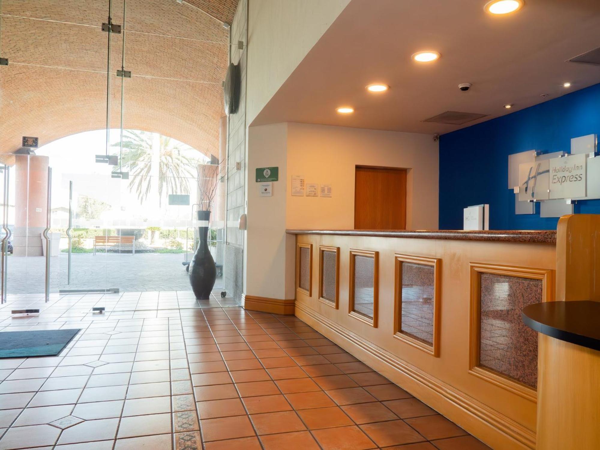 Holiday Inn Express Silao-Aeropuerto Bajio By Ihg מראה חיצוני תמונה